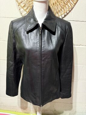 Wilson Leather Vintage Women’s Black Leather Zip-Up Jacket